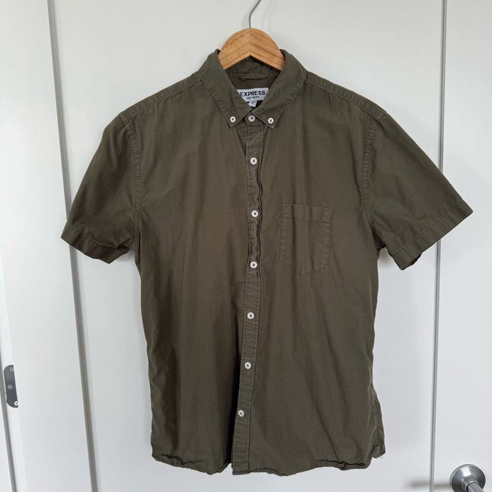 Express | Green Casual Short Sleeve Button Down Shirt